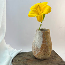 Load image into Gallery viewer, Jamie - vase
